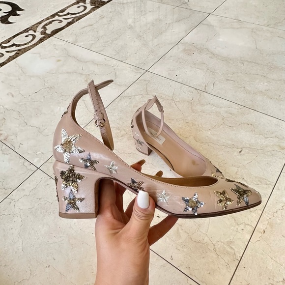 Valentino Beige Calfskin Star Embellished Ballet Pumps Heels 37.5 Like NEW - Picture 3 of 6